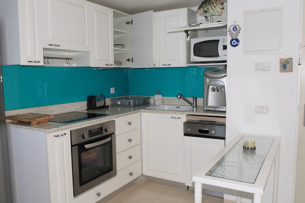 Israel-Haifa Apartments Стая снимка
